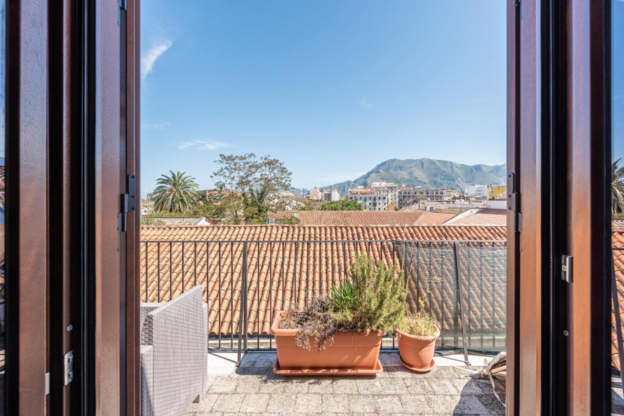 Schiavuzzo Apartment With Terrace By Wonderful Italy Palermo Buitenkant foto
